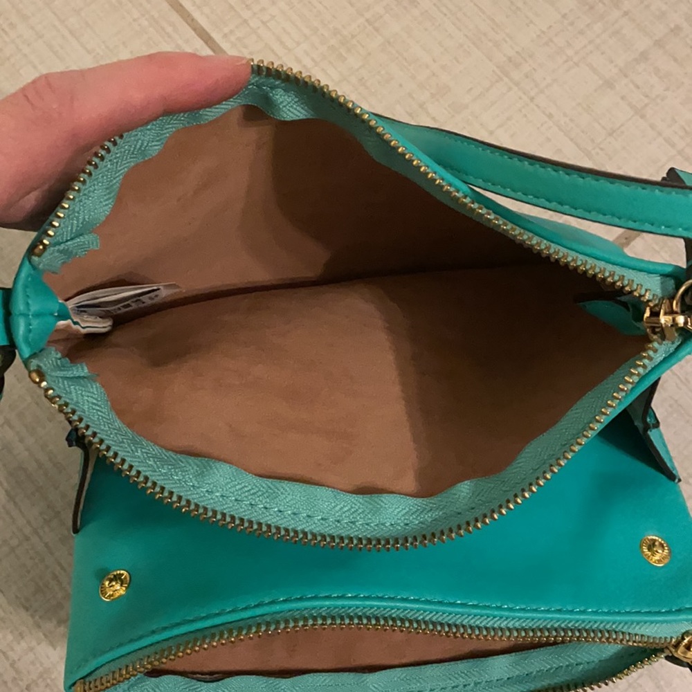 Turquoise expandable Zipper Purse - Picture 9 of 9
